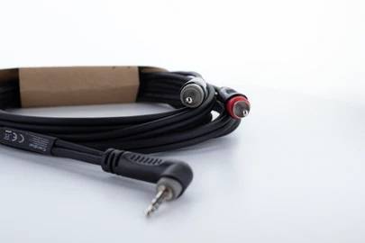 Cordial audio Y-adapter 1 m crna muški RCA konektor 3364037